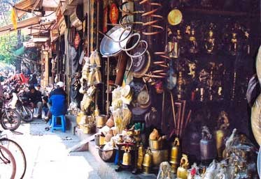 Hanoi’s Old Quarter - ảnh 1